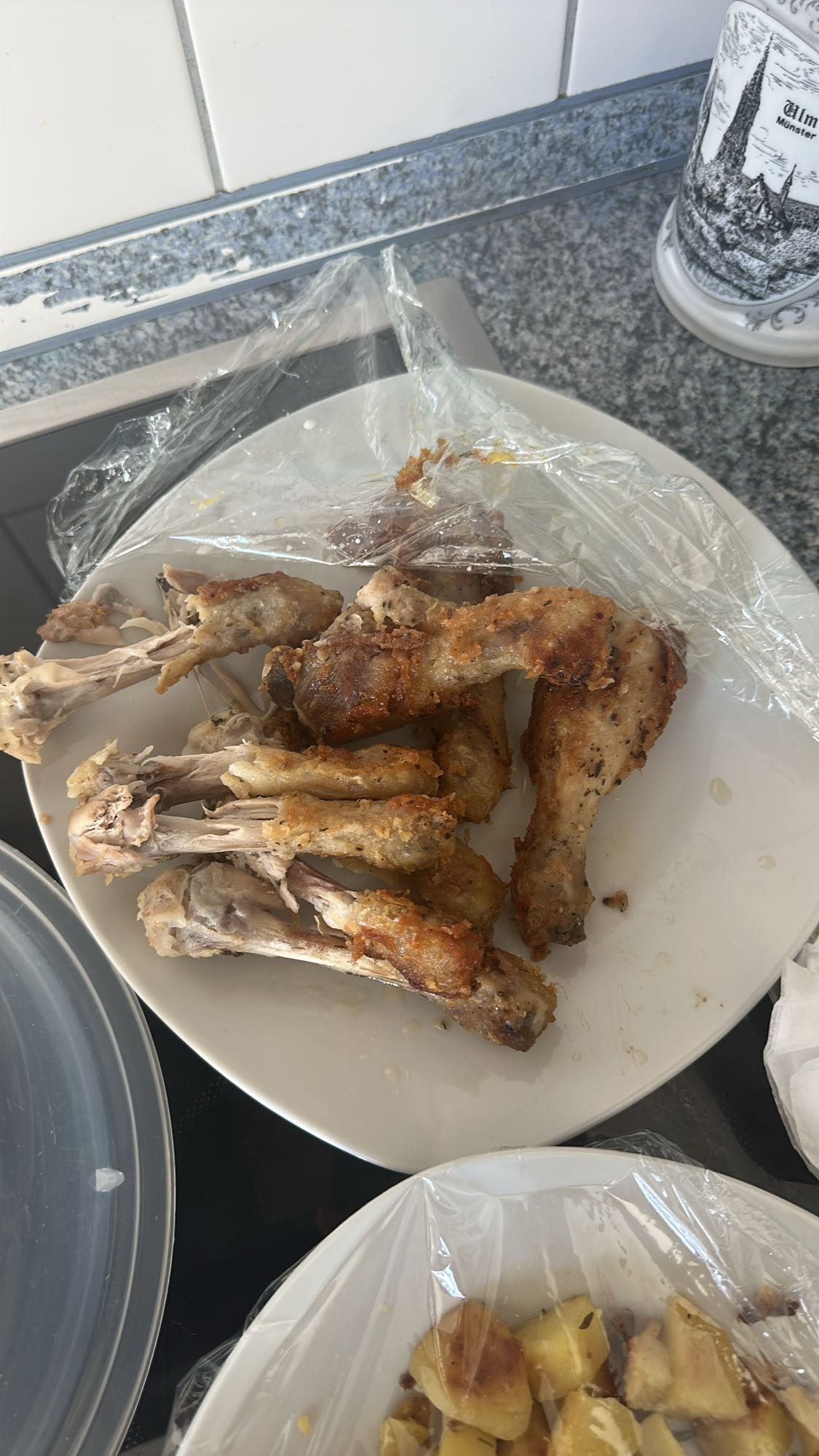 Gebratene Hähnchenschenkel