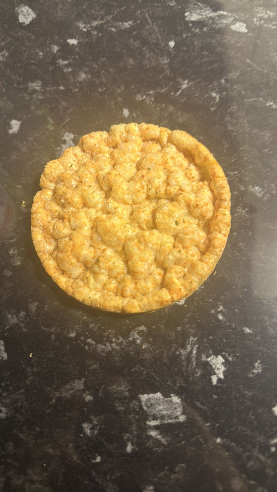 Majskaka med ostsmak