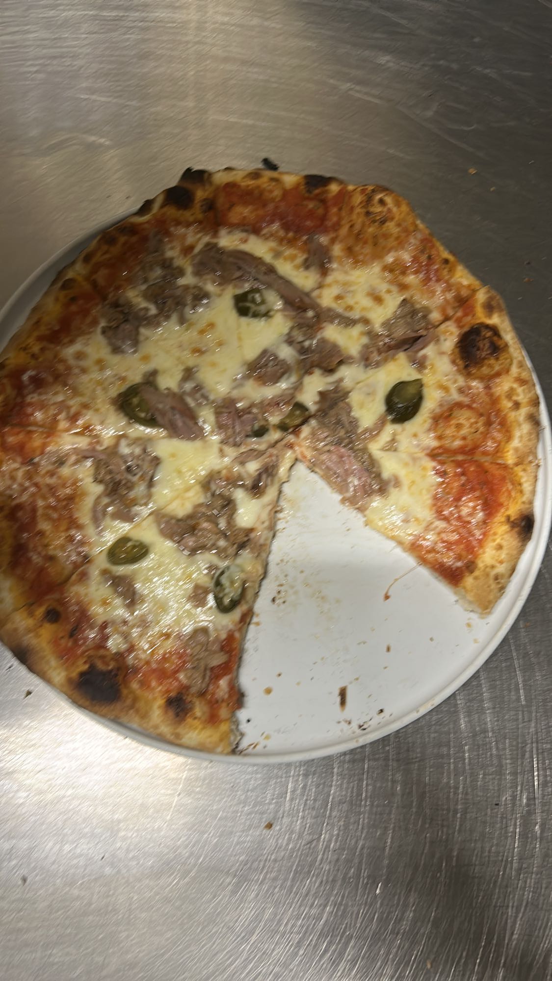 Pizza mit Rindfleisch