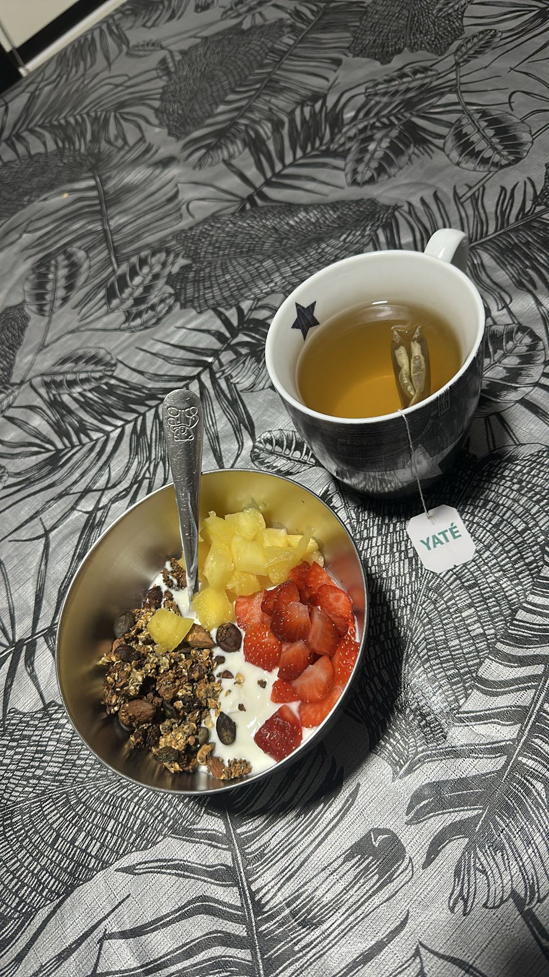 Bol de yaourt fruité