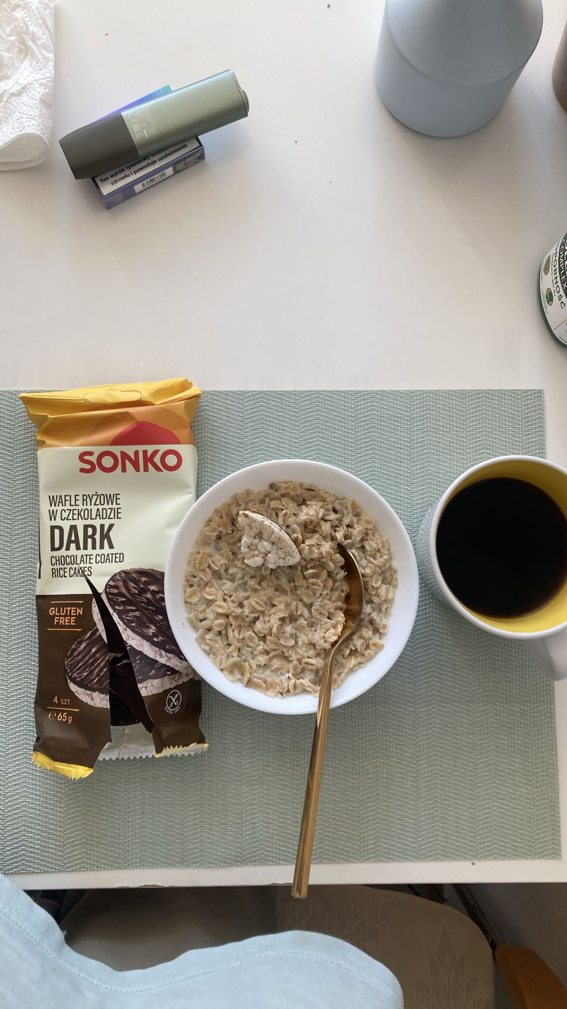 Oatmeal with Rice Cake