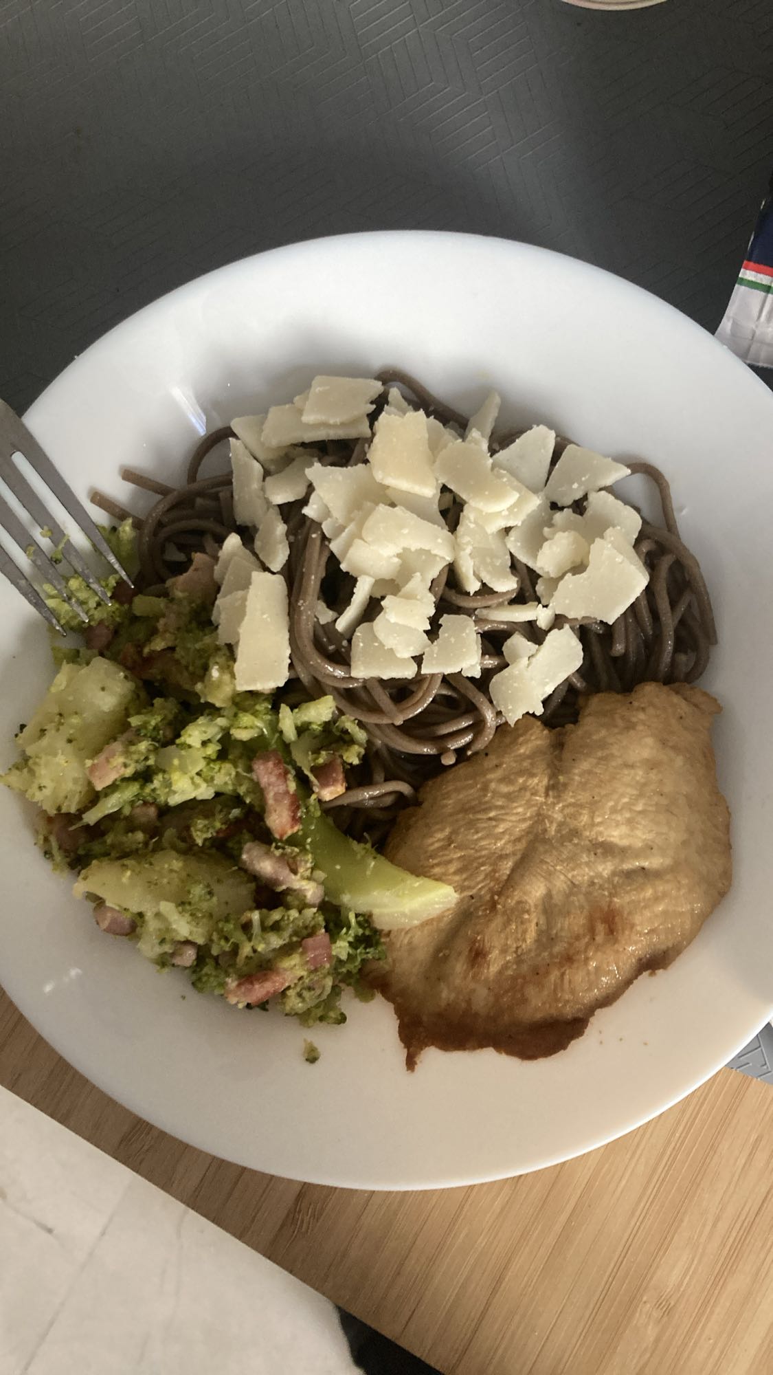 Poulet et pâtes soba