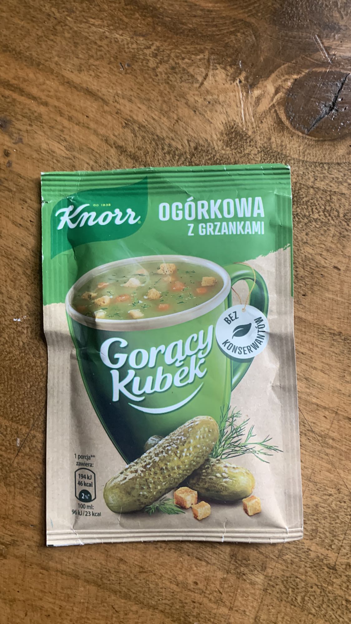 Ogórkowa z grzankami