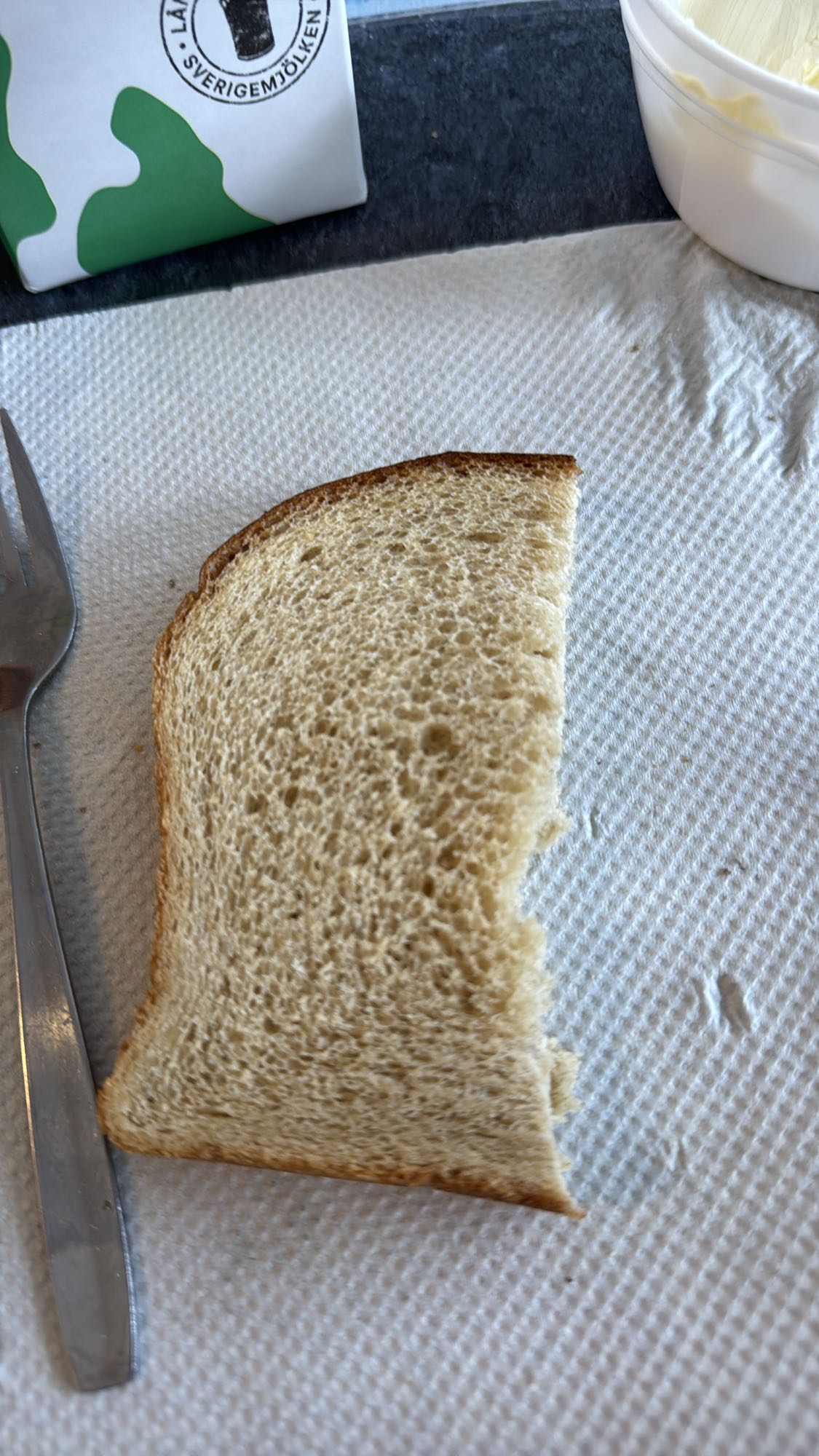 Halv rostad smörgås