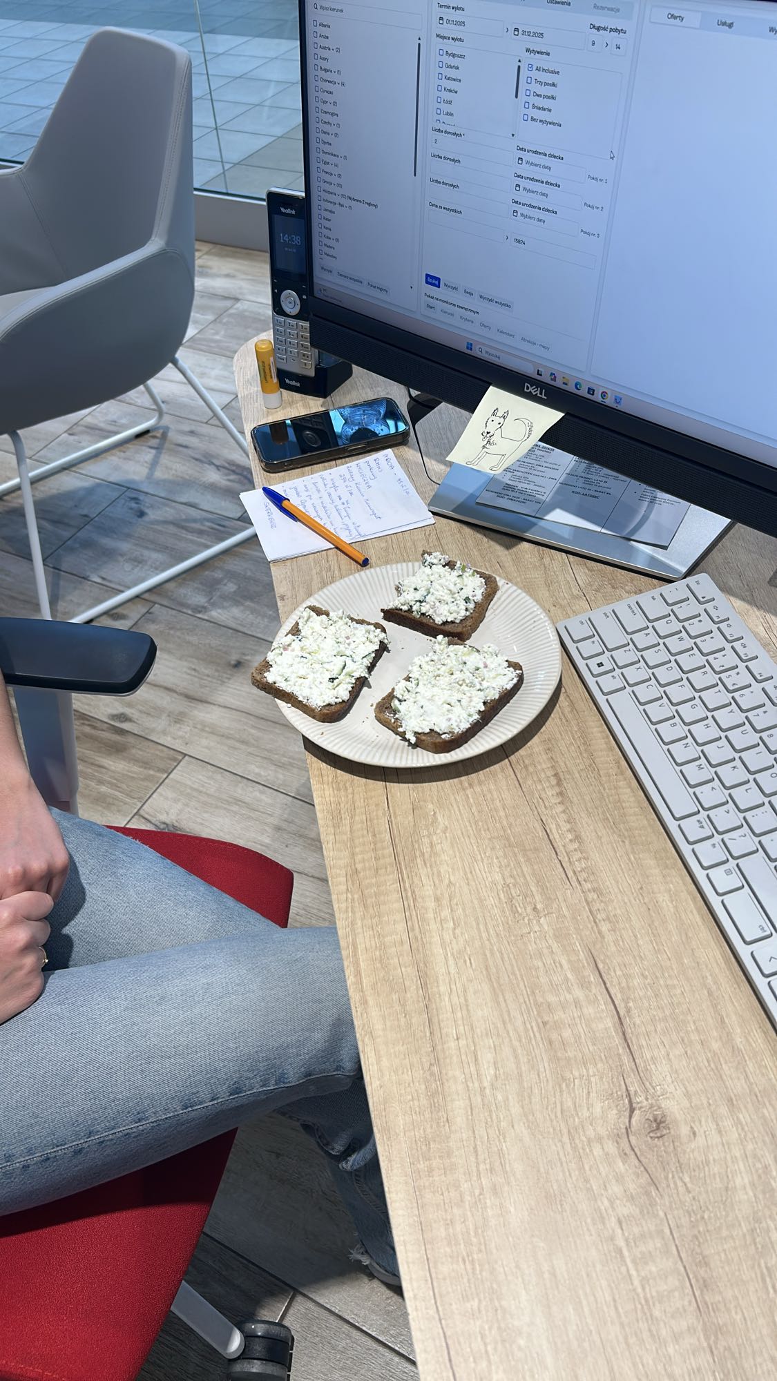 Cottage Cheese Toasts