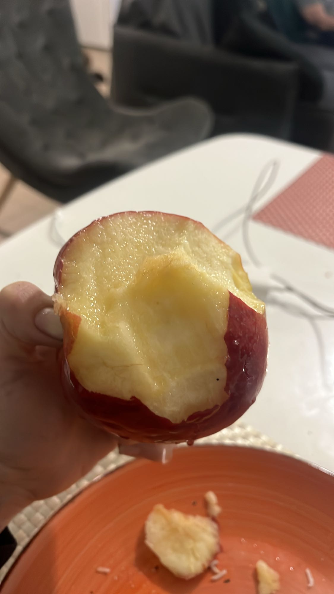 Pomme croquée