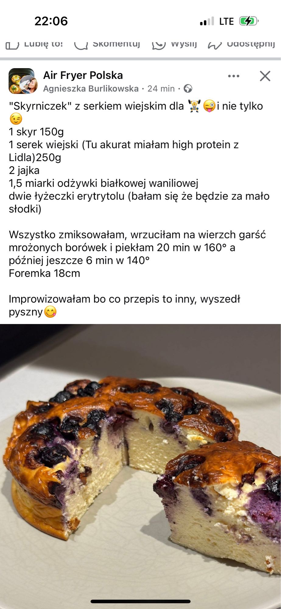 Skyrniczek z borówkami
