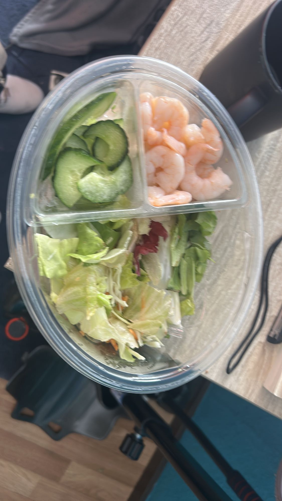 Garnelen-Gurkensalat