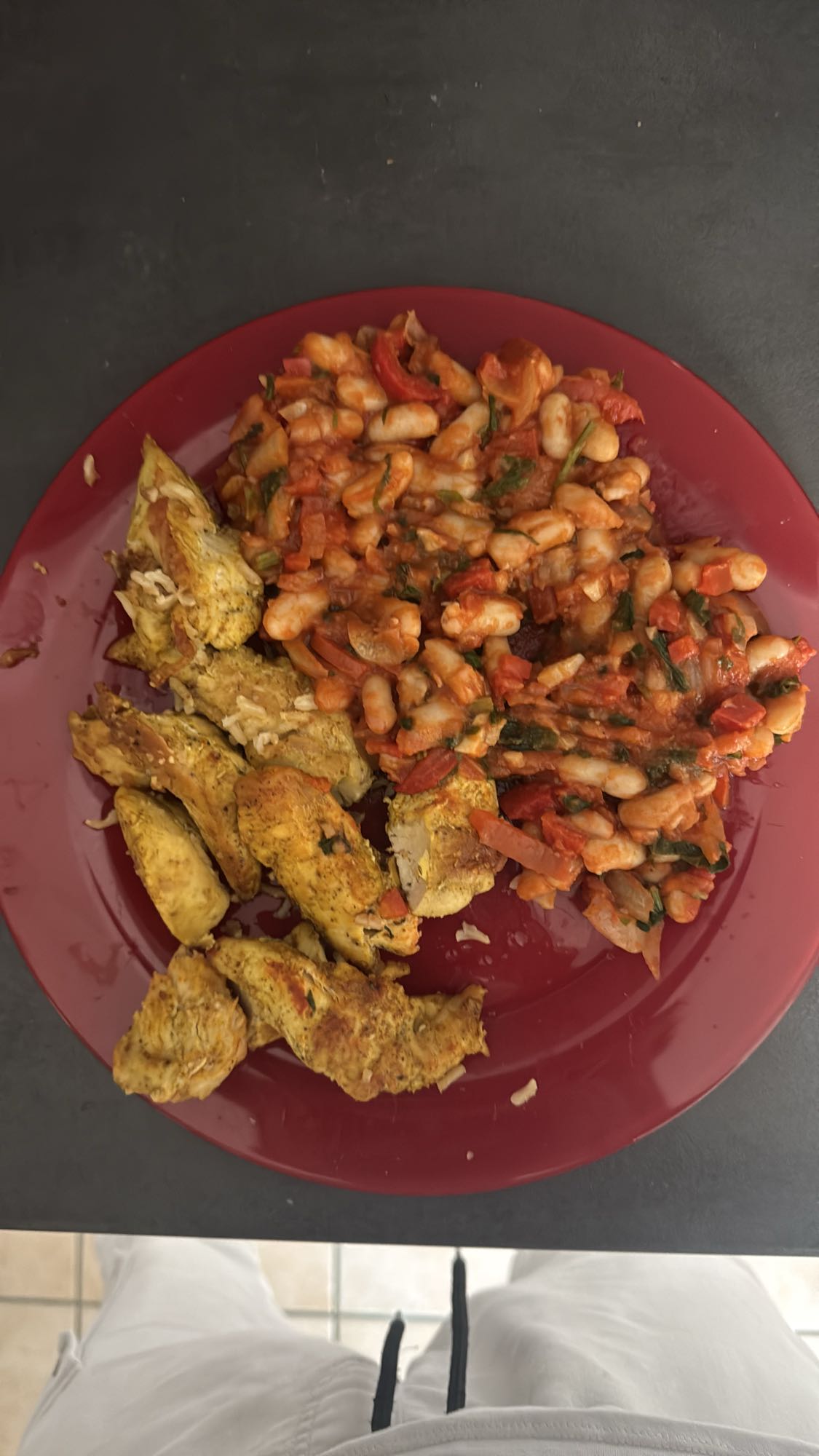 Poulet et haricots épicés