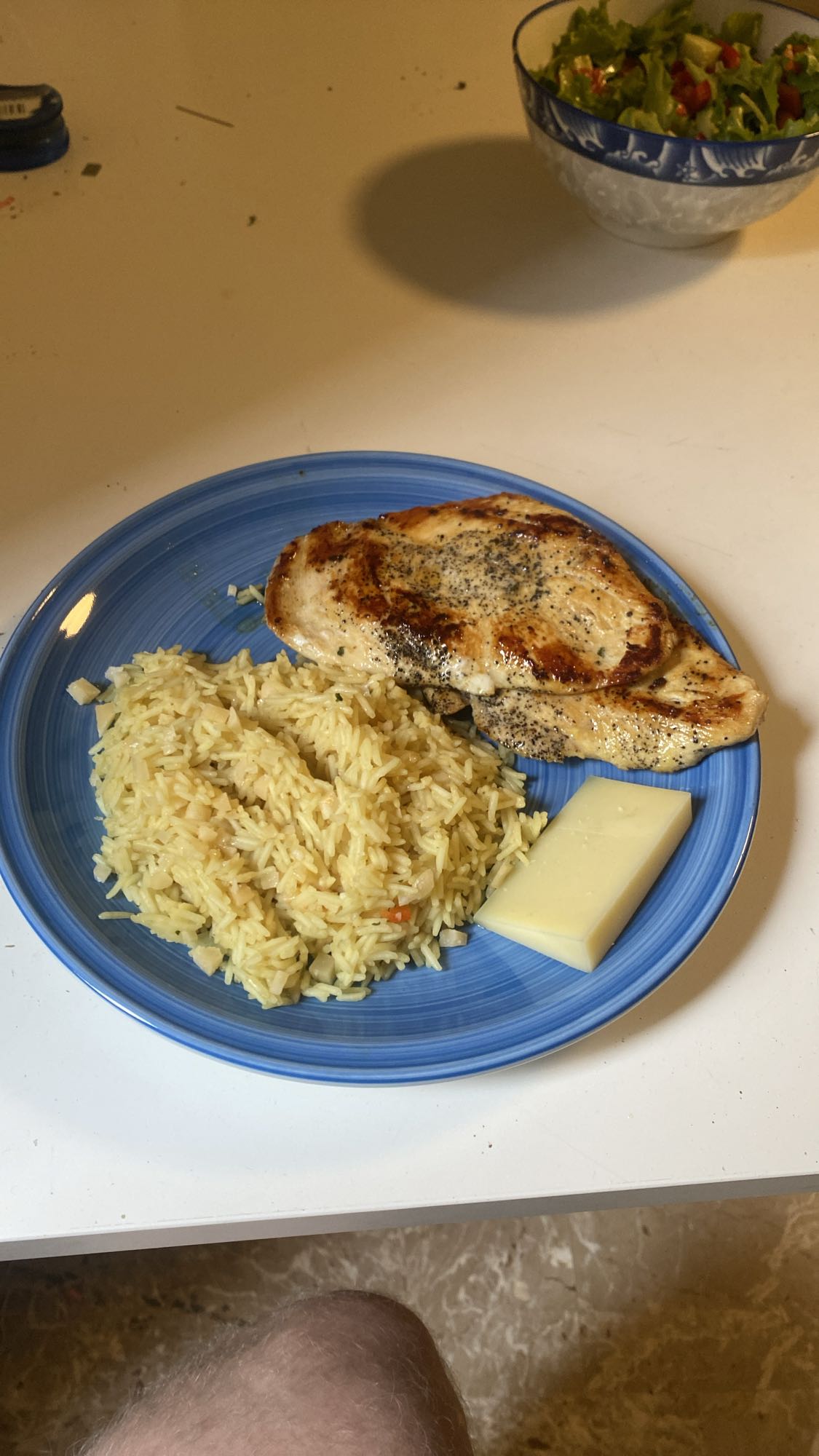 Pollo con arroz y queso