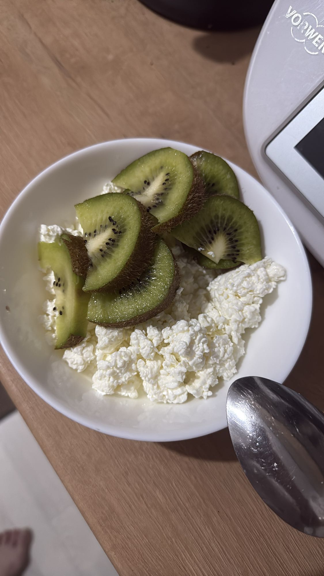 Cottage Cheese with Kiwi