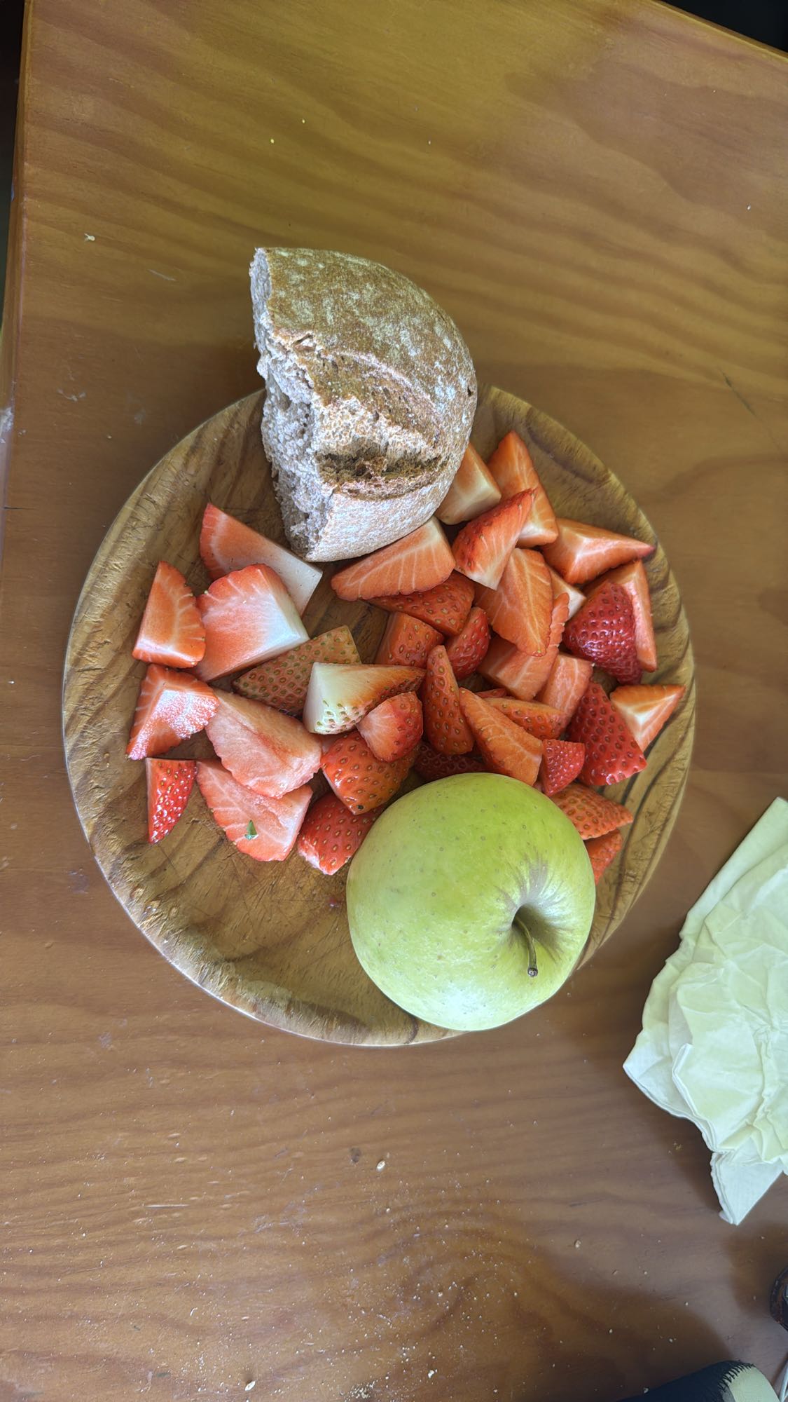 Fruta y pan integral