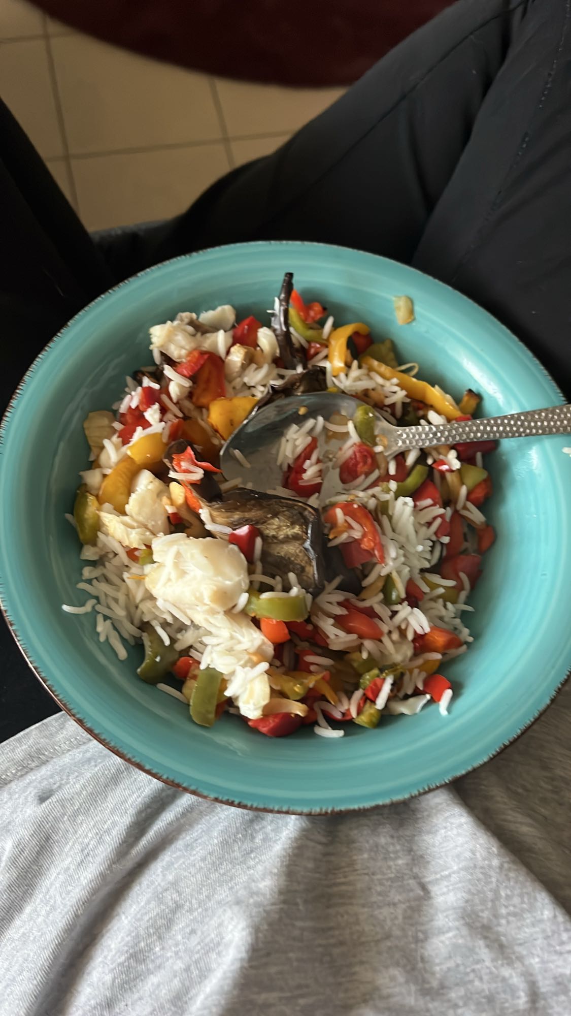 Cabillaud riz blanc poivron aubergine sans gras