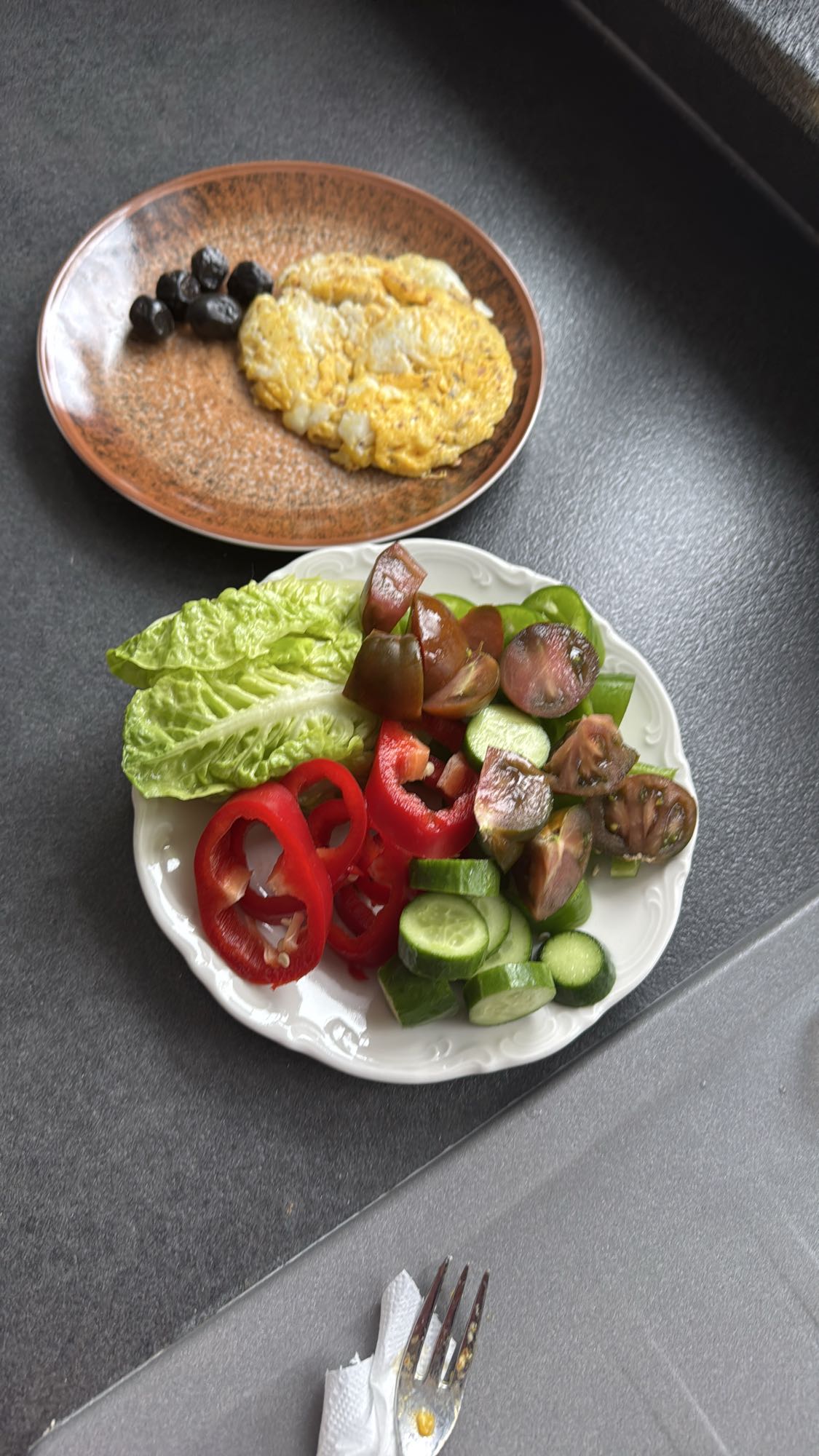 Omelette con ensalada