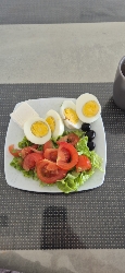 Oeufs et salade fraîche