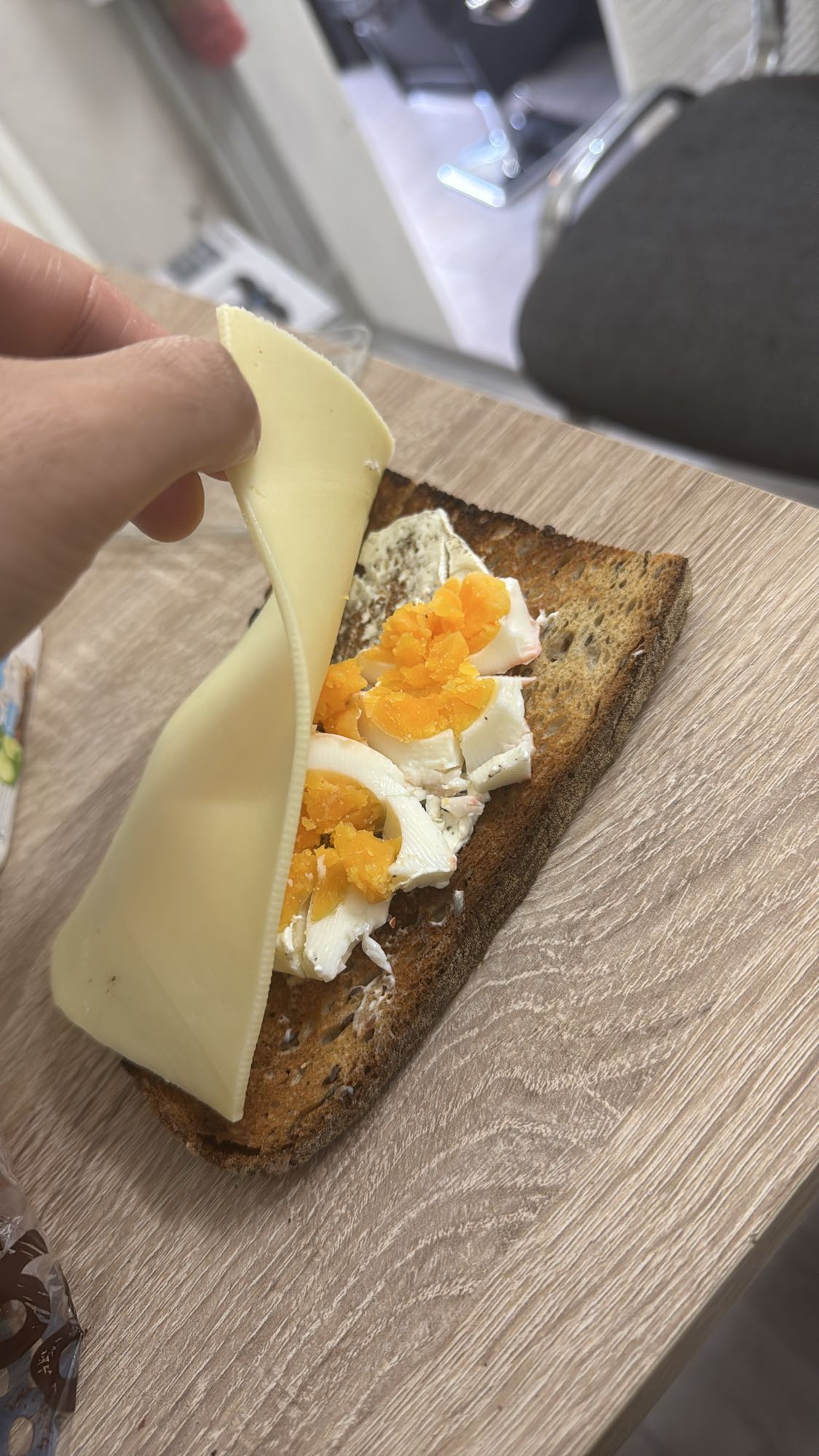 Toast mit Ei und Käse