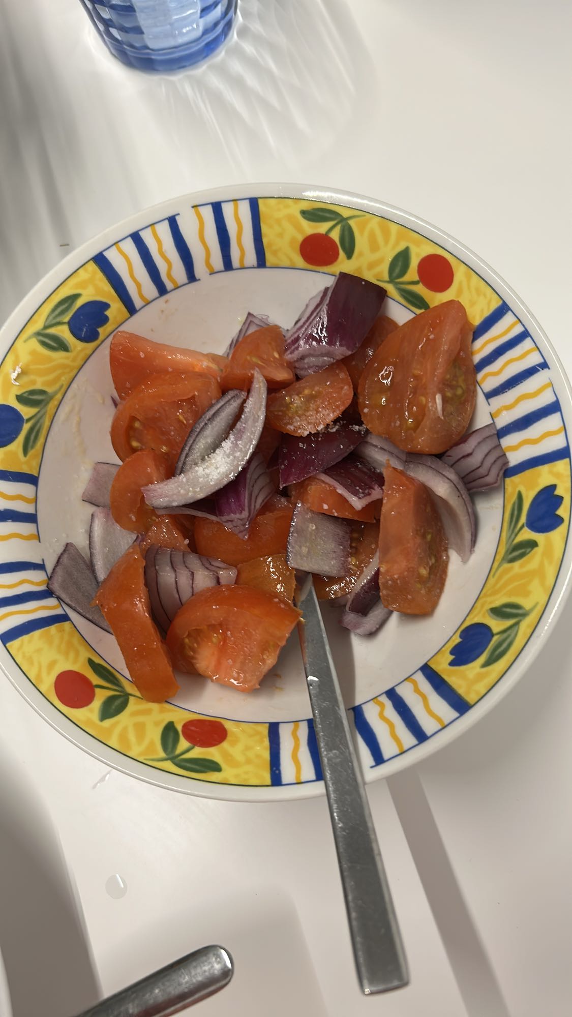 Ensalada de tomate y cebolla