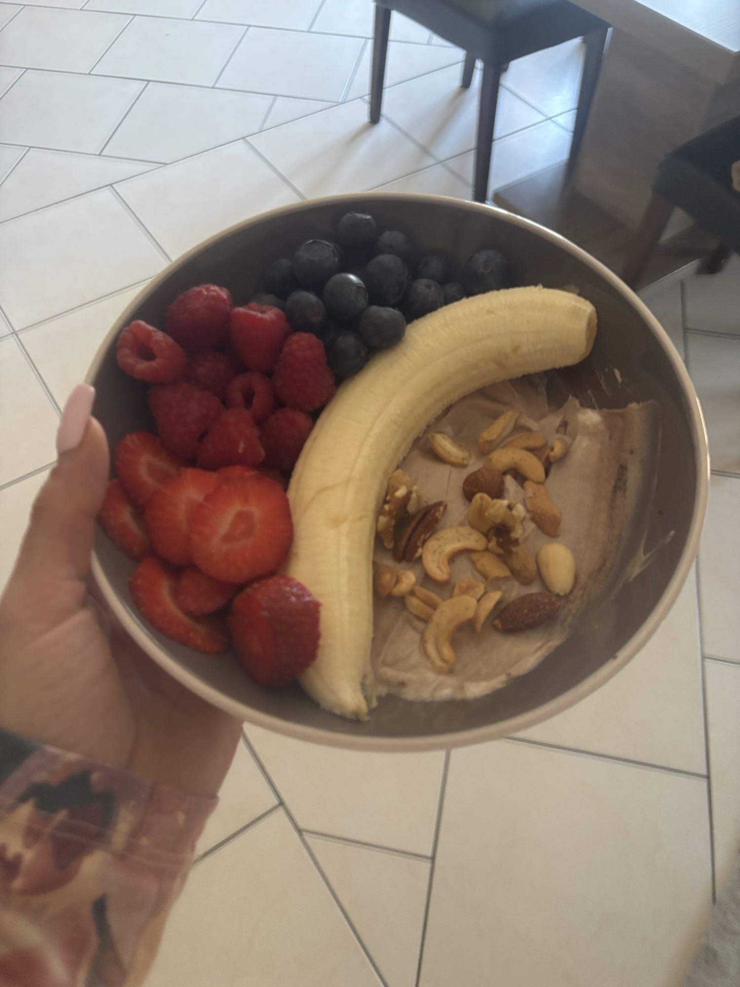 Bol de fruits et noix