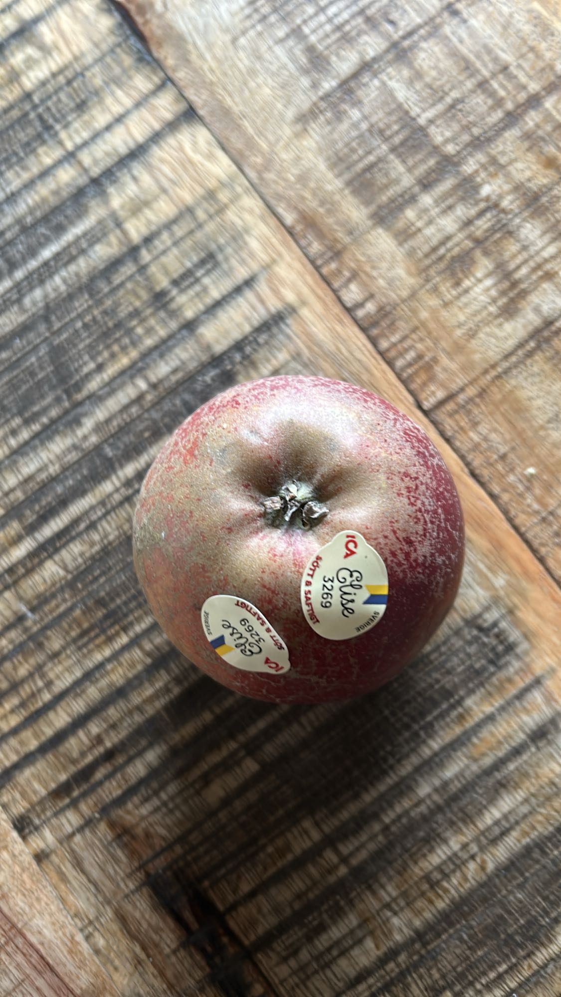 Röd Elise-äpple
