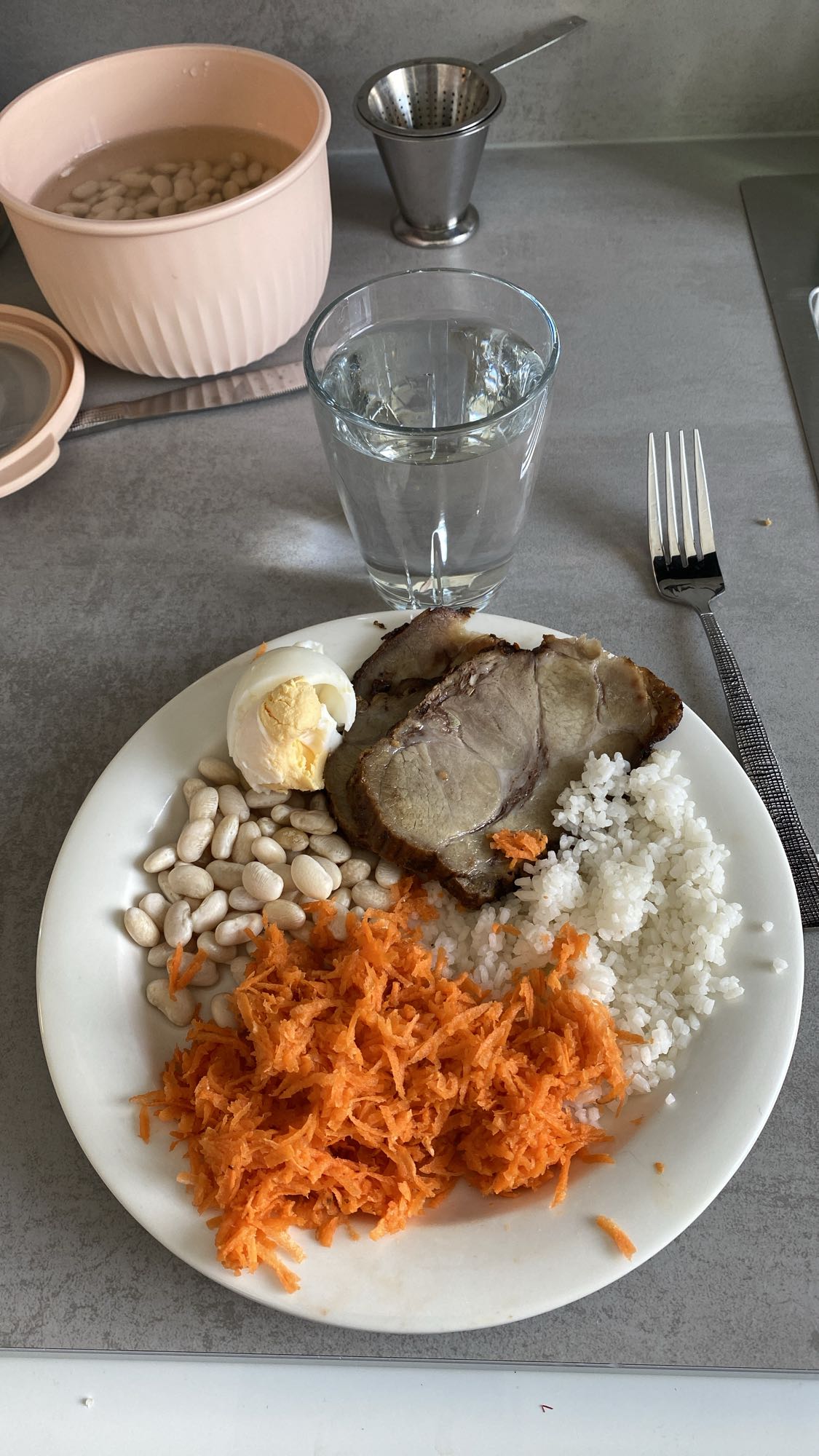 Ris med fläsk och ägg