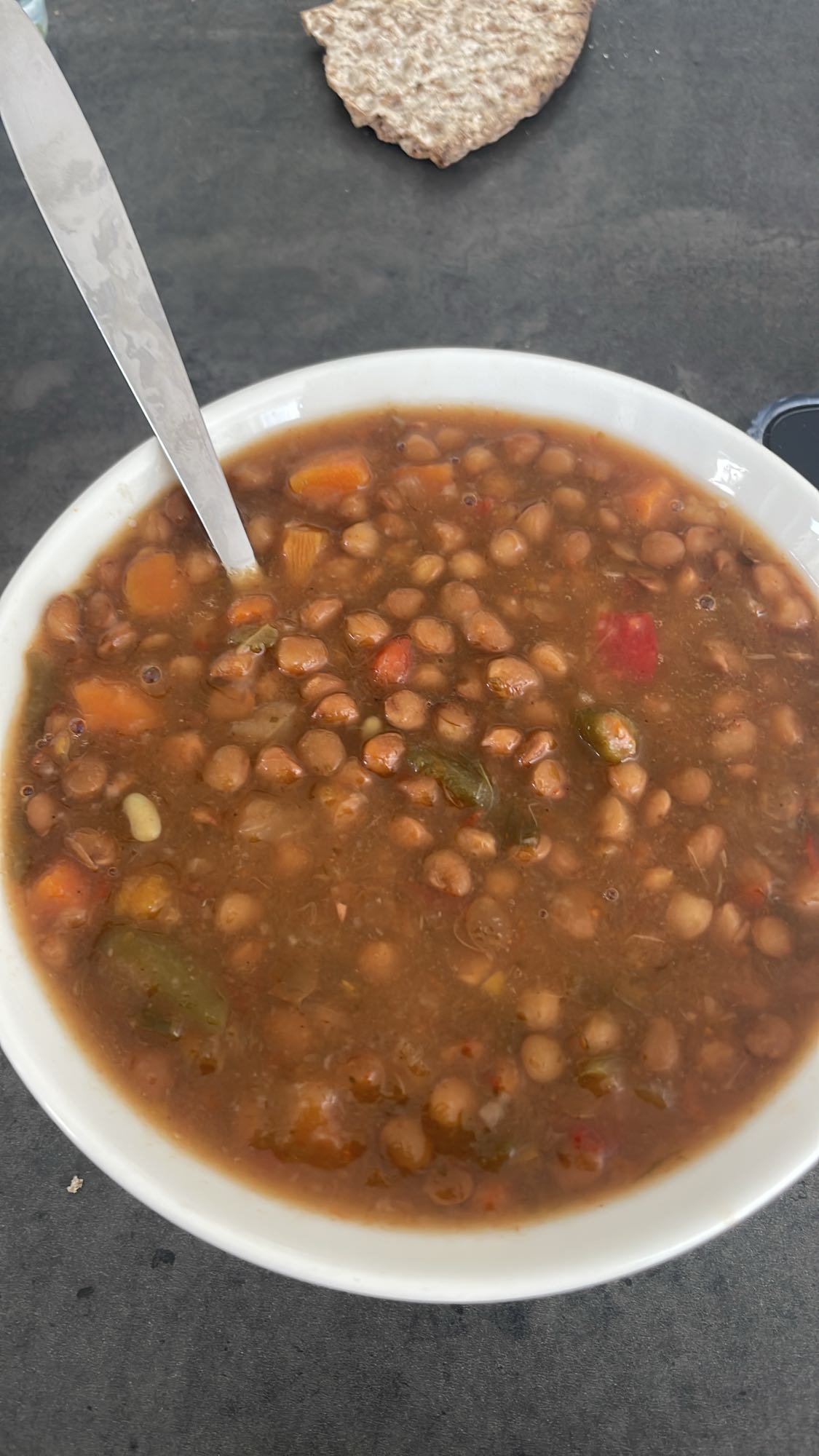 Linsgryta med knäckebröd