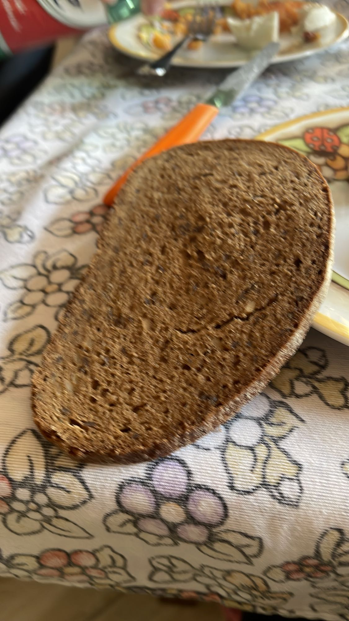 Rebanada de pan negro