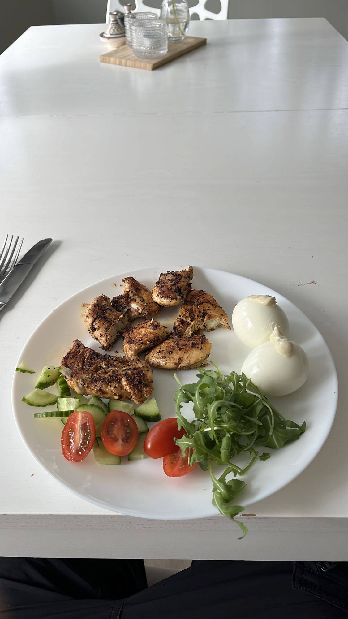 Kyckling och äggtallrik