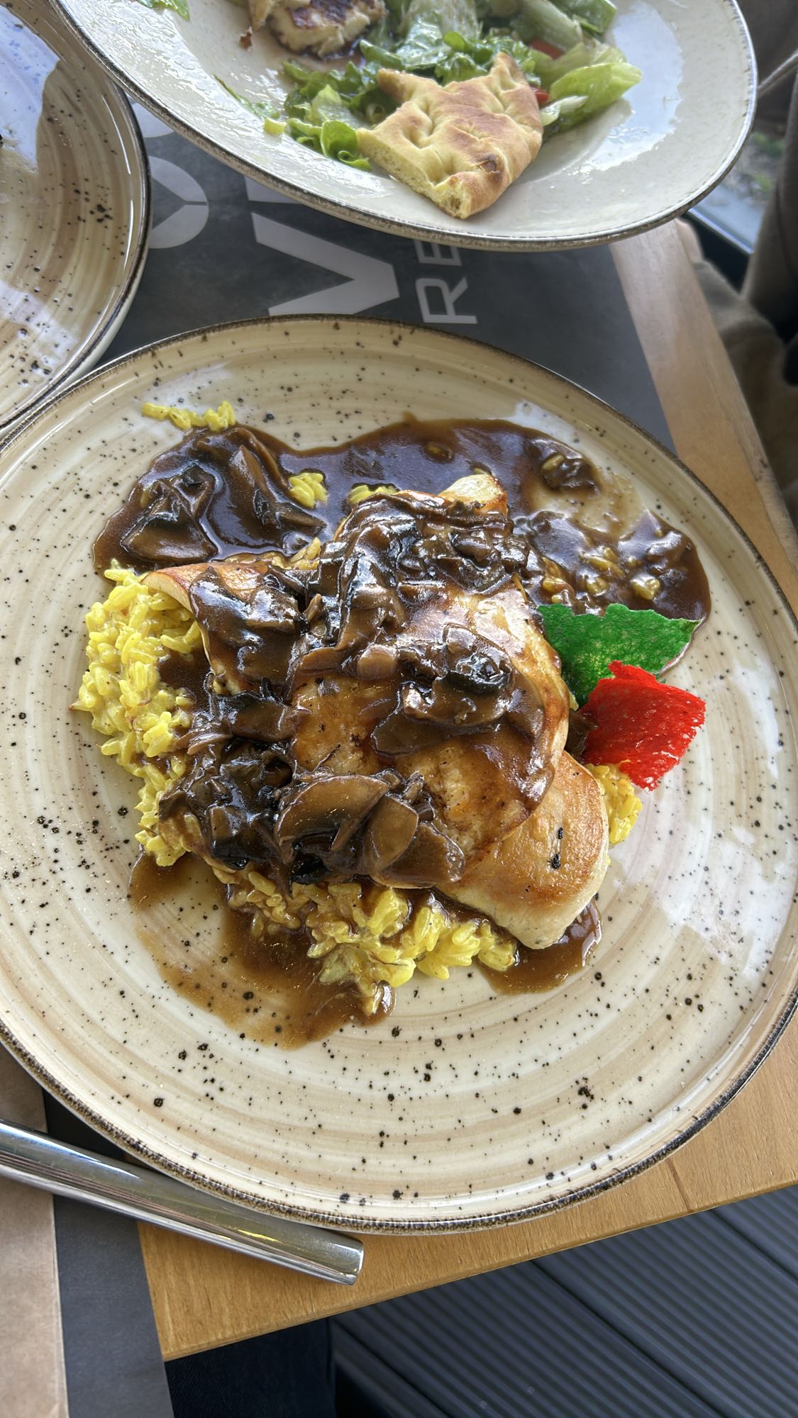 Chicken with rice & gravy