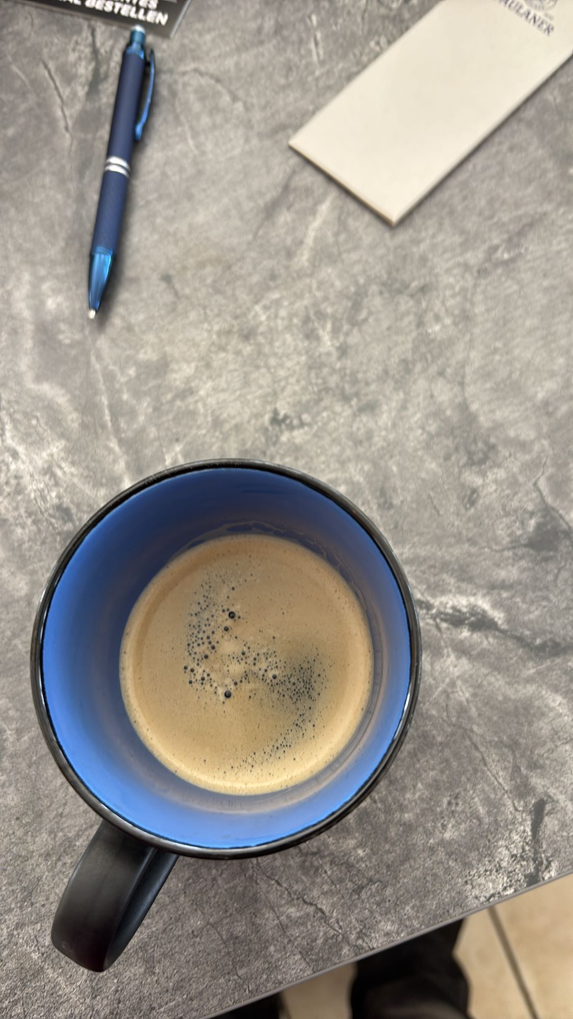 Tasse schwarzer Kaffee