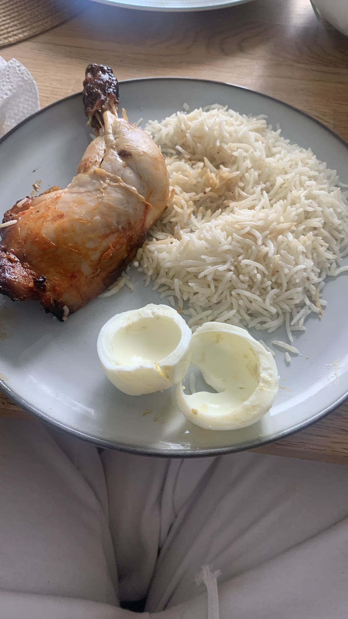 Kyckling med ris och ägg