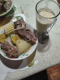 Sopa con carne y avena