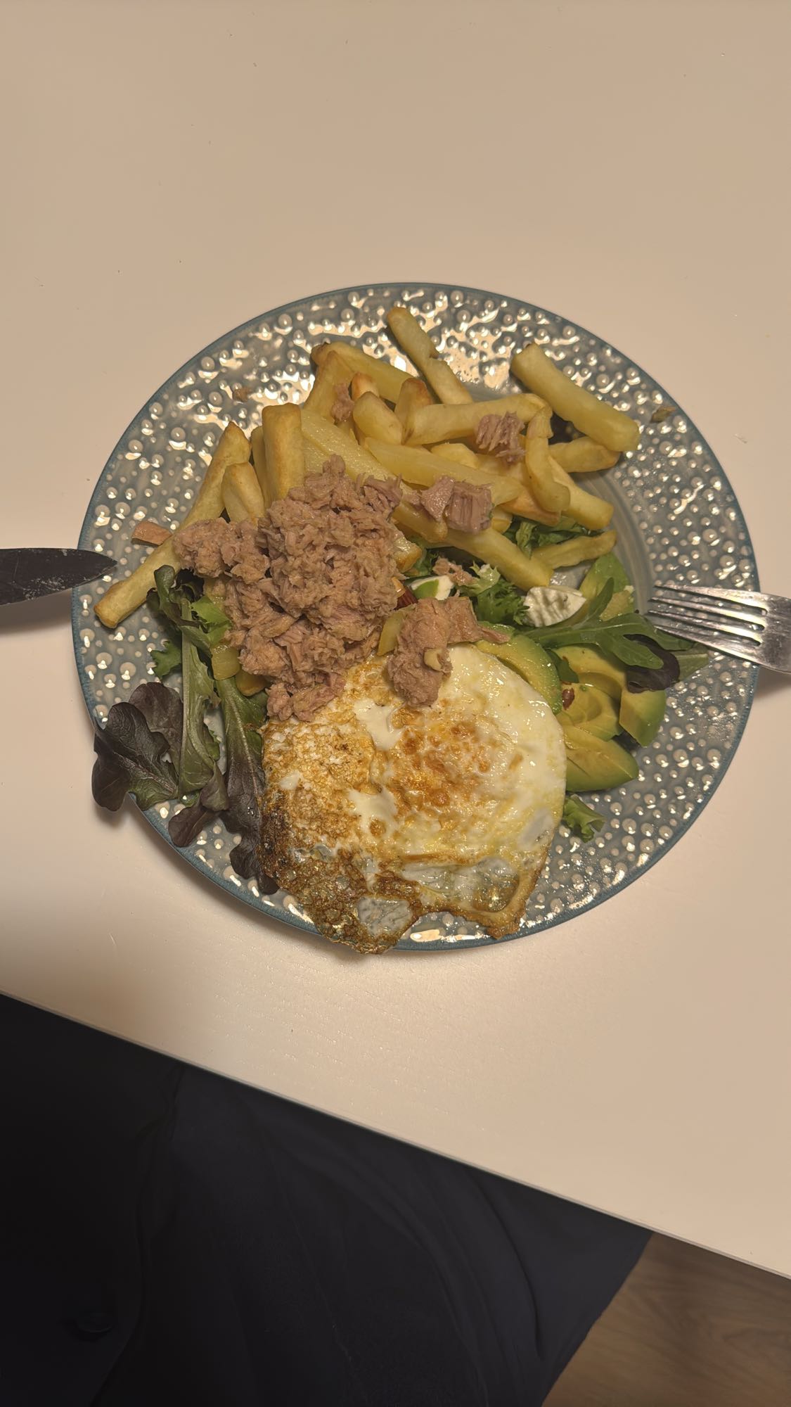 Ensalada con papas fritas