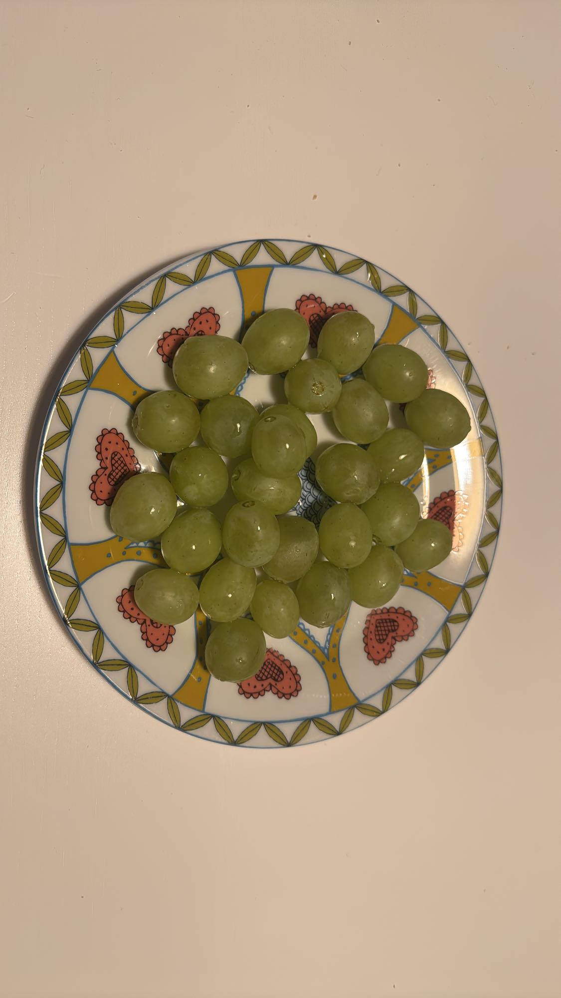 Uvas verdes frescas