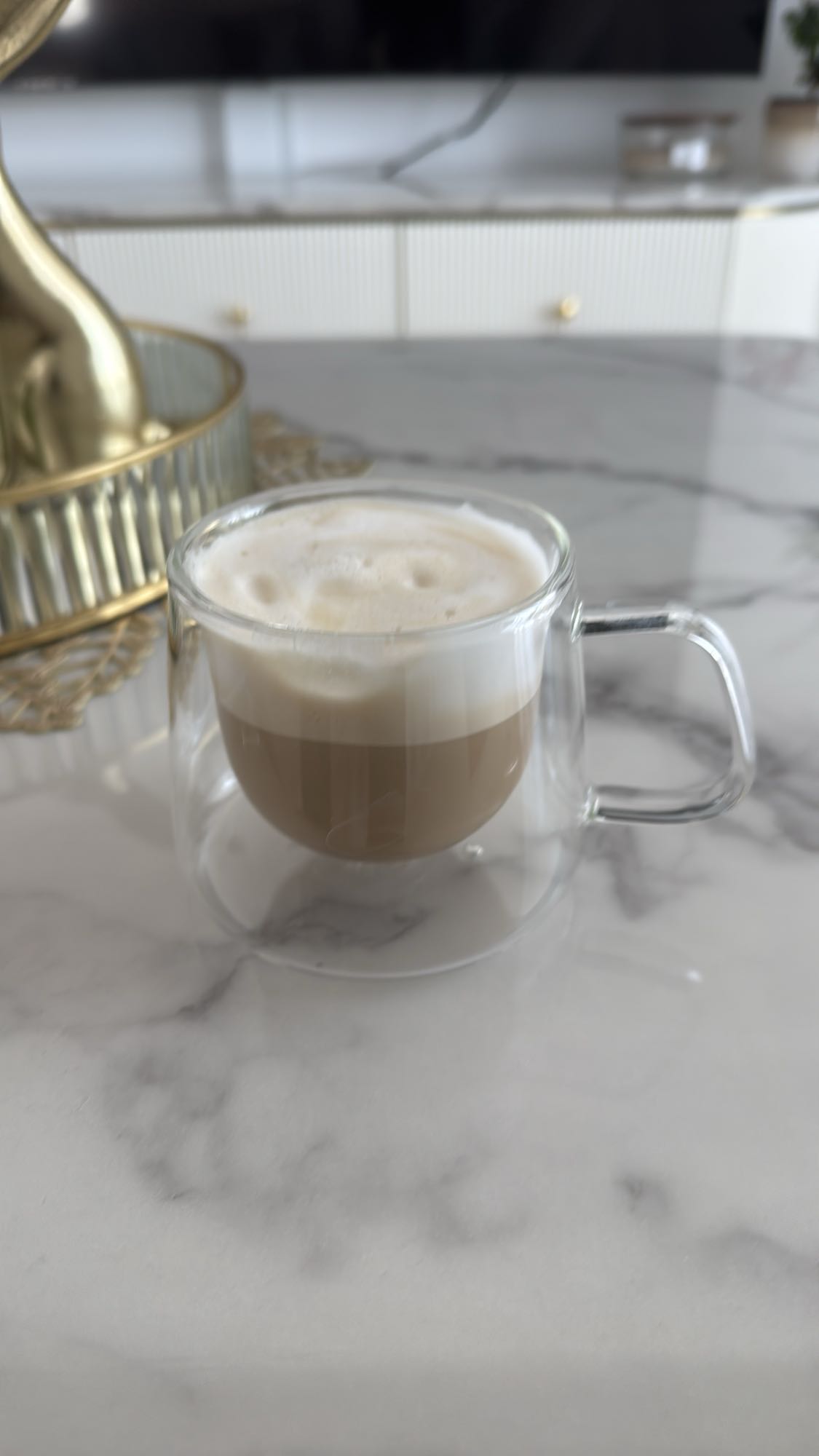 Kawa z mleczną pianką