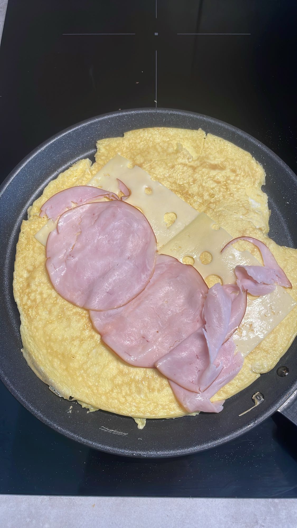 Omelett med skinka & ost