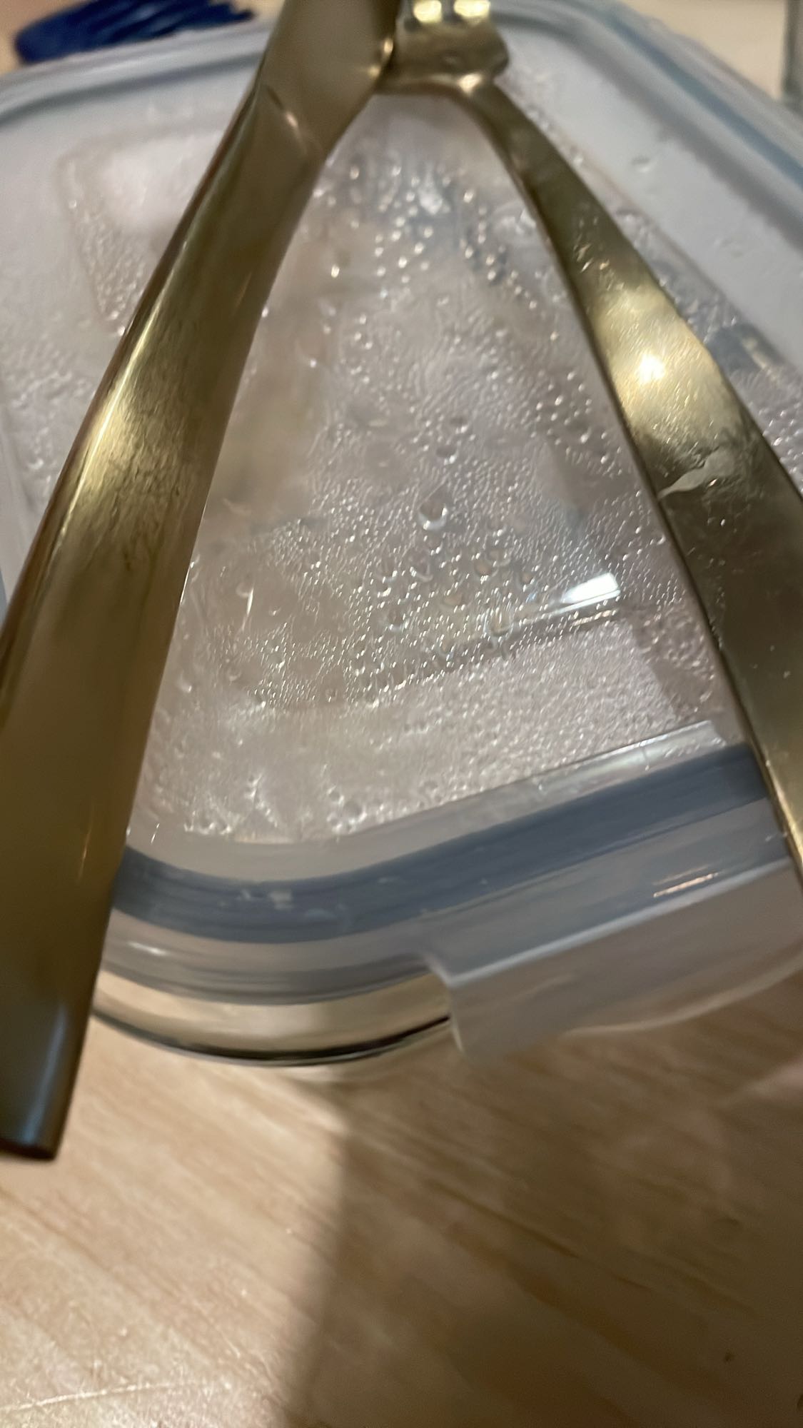 Okänd måltid i låda