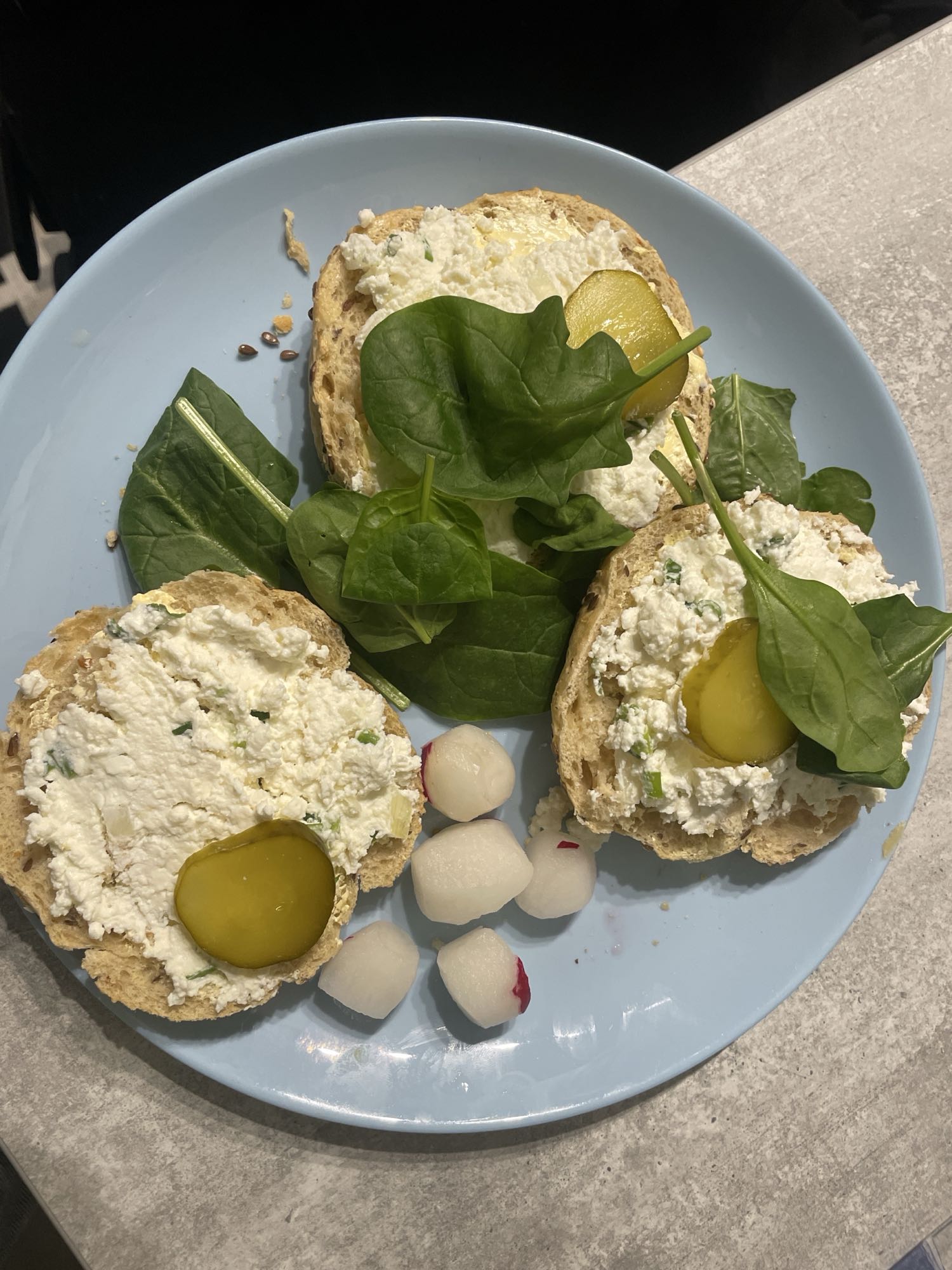 Kanapki z twarożkiem