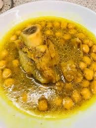 Lammgryta med kikärtor