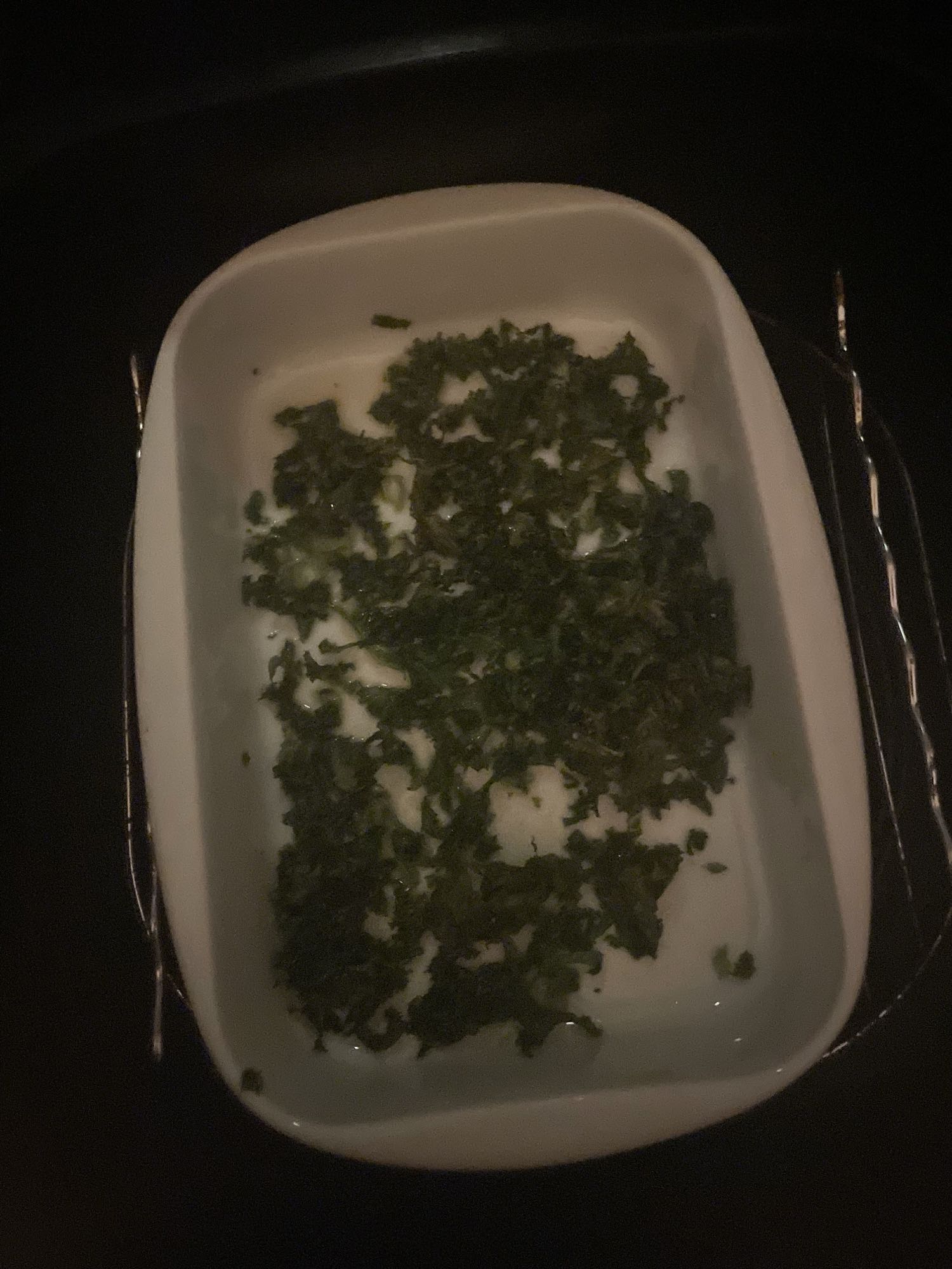 Hakket grønkål i fad