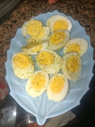 Boiled Eggs with Pepper