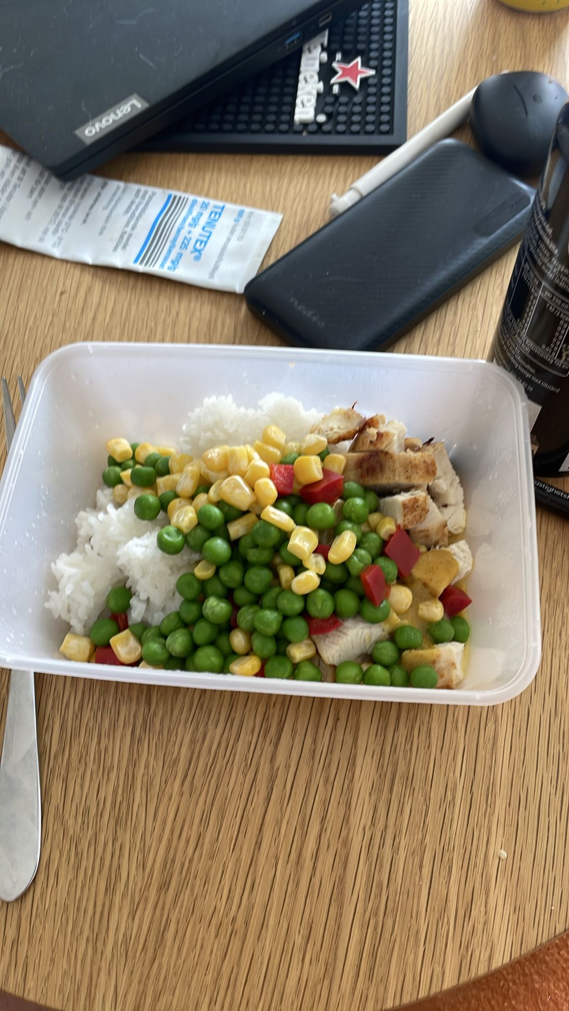 Kyckling med ris och grönsaker