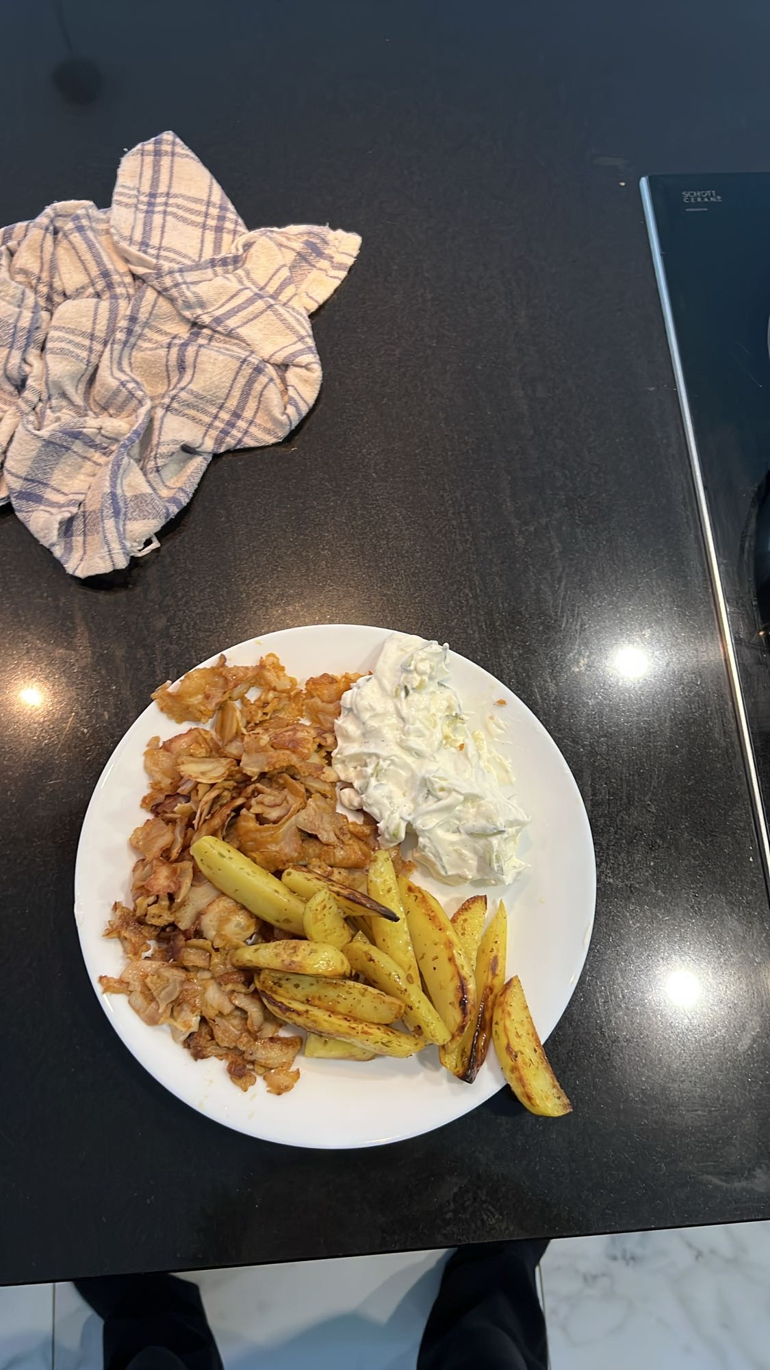 Kyckling med potatisklyftor