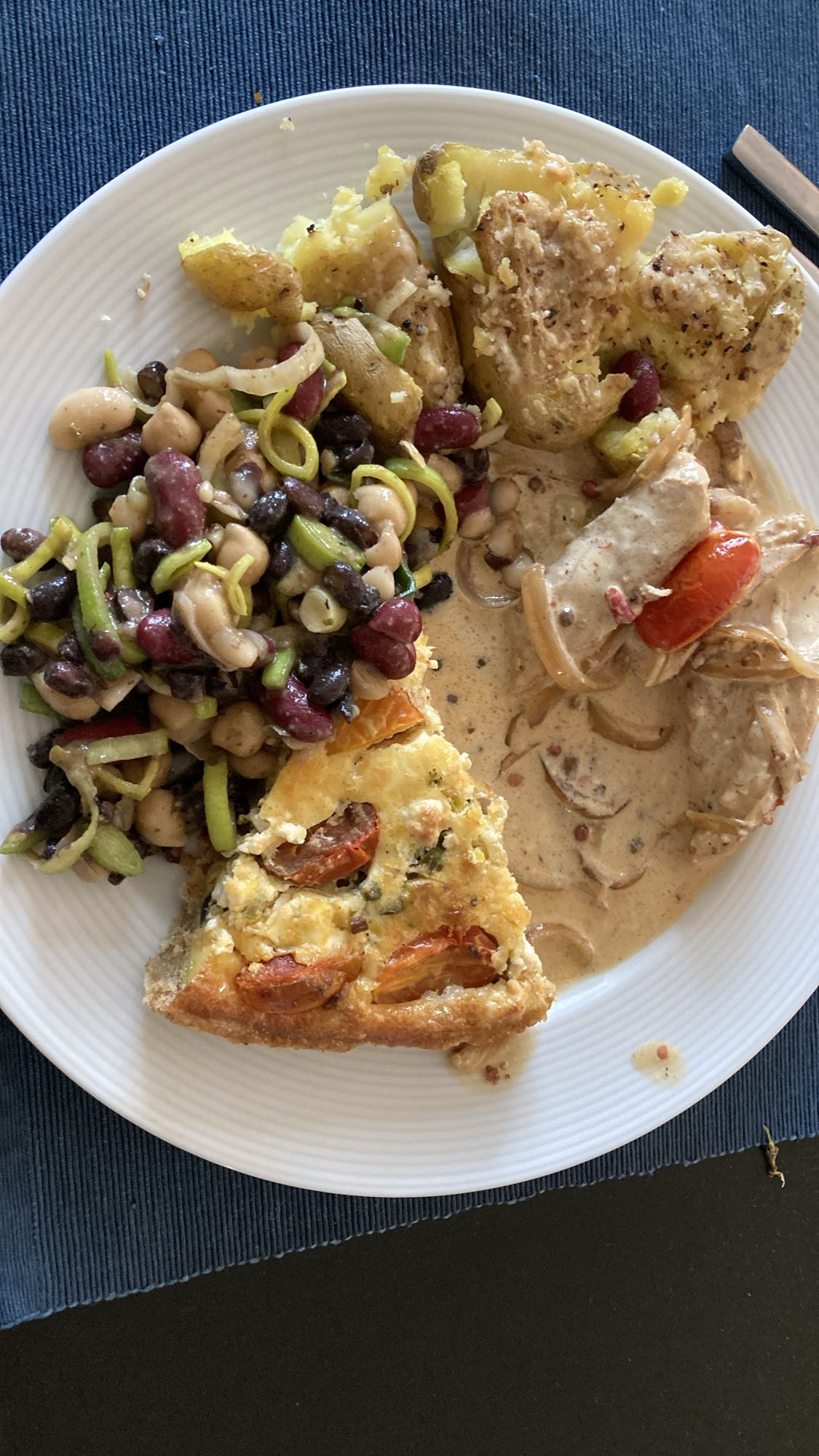 Kyckling med bönsallad