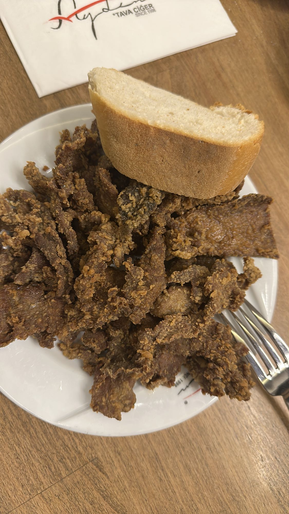 Tava ciğer ve ekmek