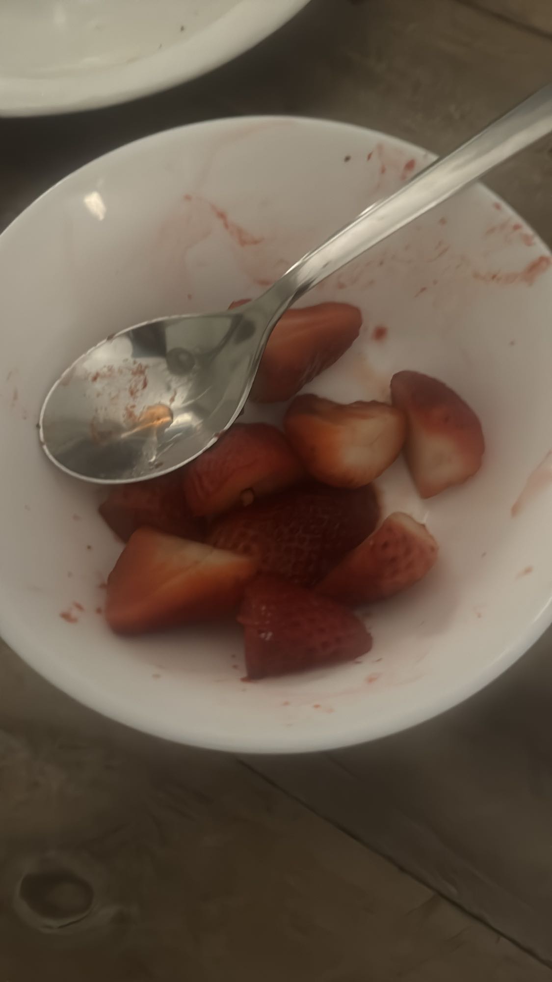 Skål med jordgubbar