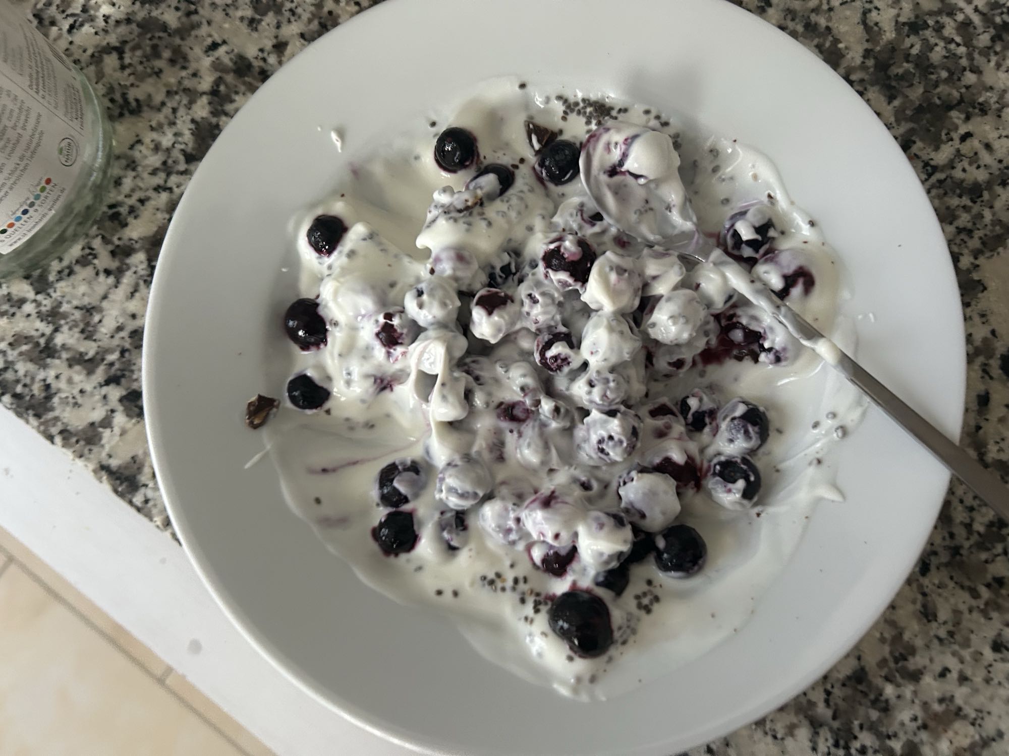 Joghurt mit Heidelbeeren