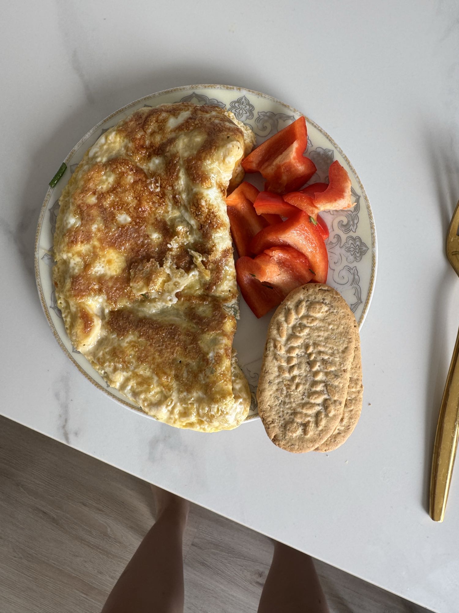 Омлет с перцем и хлебцами