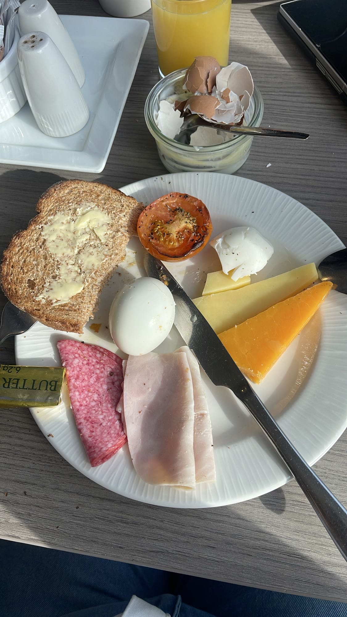 Cheese and Egg Breakfast