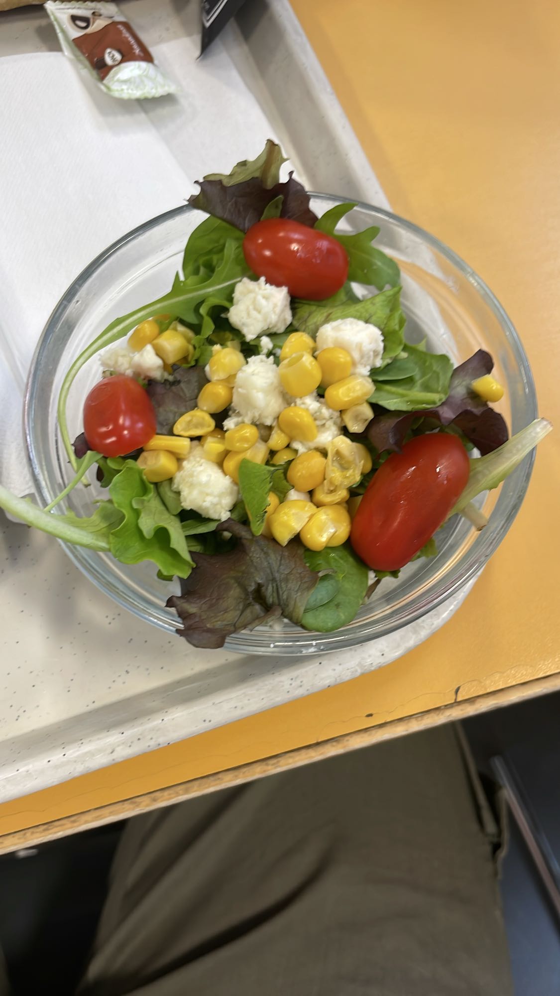 Salade maïs et fromage