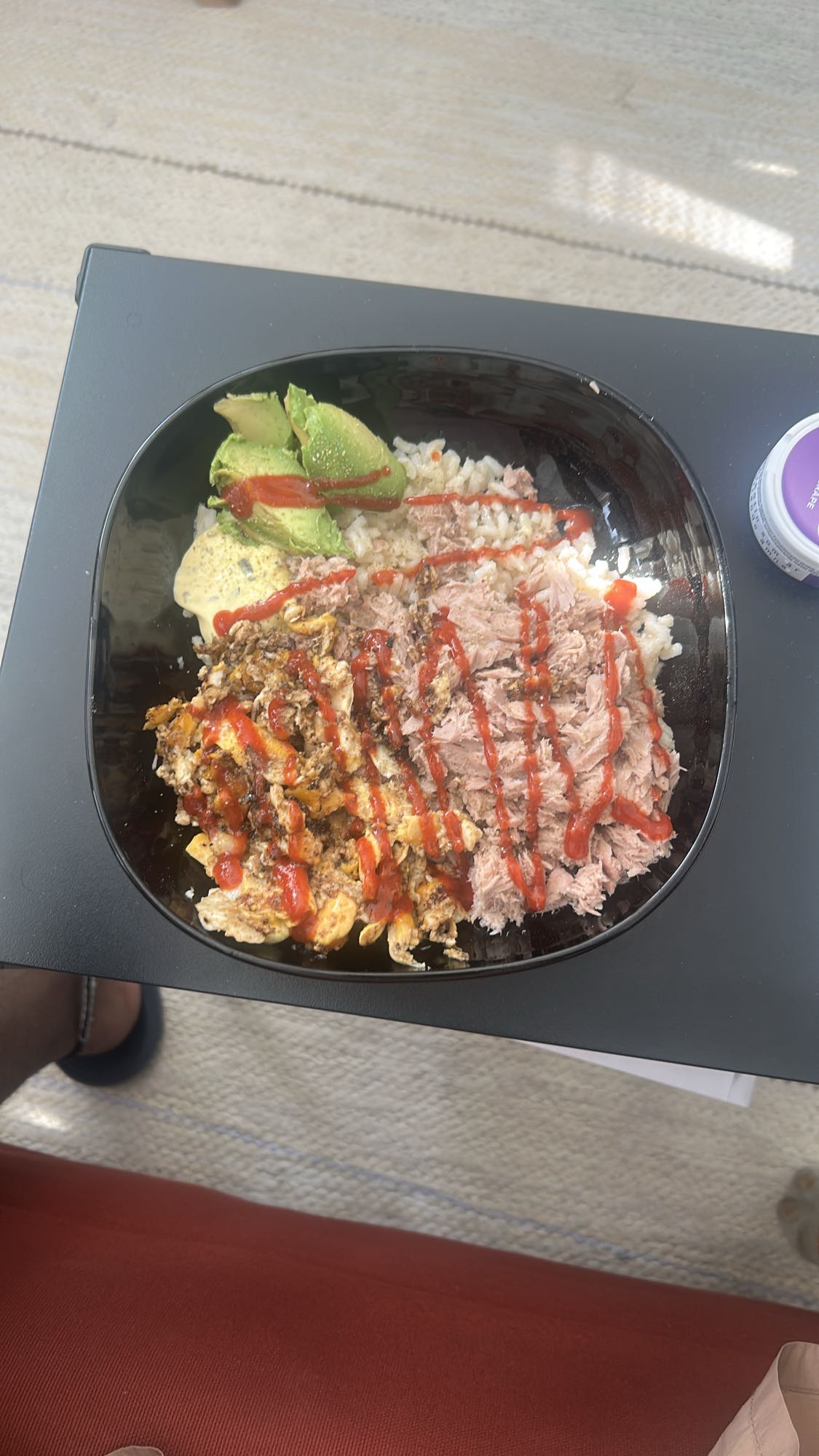 Tonfisk och ris skål